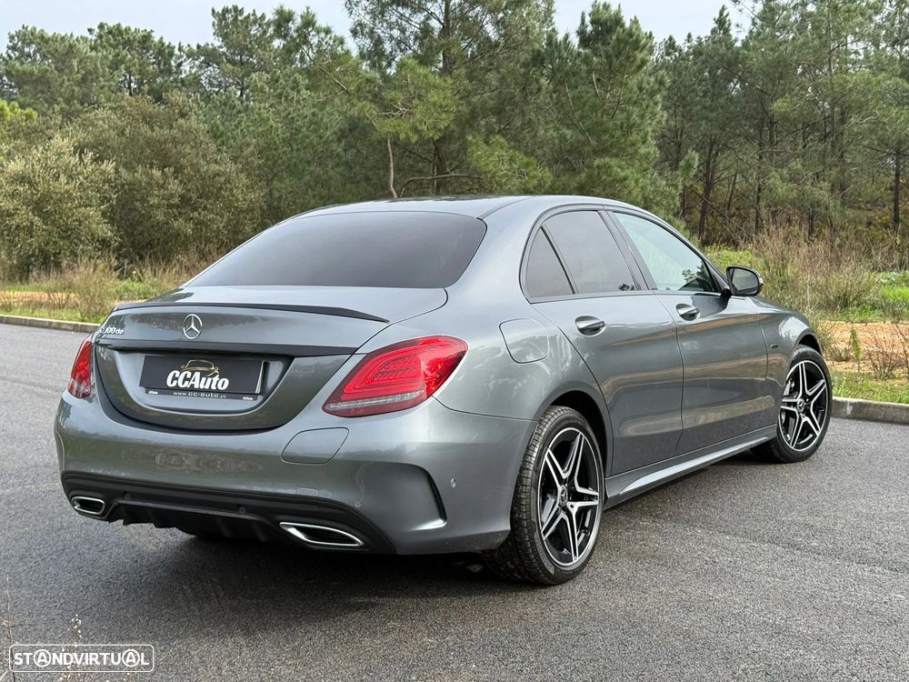 Mercedes-Benz C 300 de AMG Line - 26