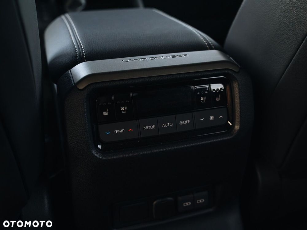 Toyota Land Cruiser LC 2.8 D-4D Executive - 28