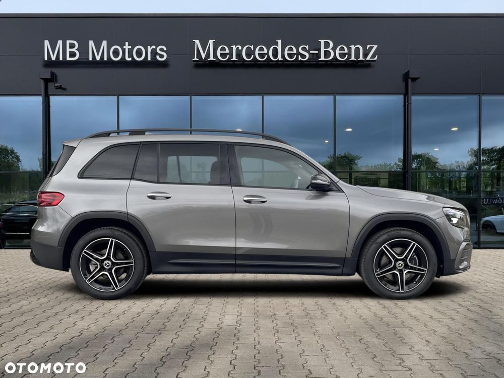 Mercedes-Benz GLB - 6