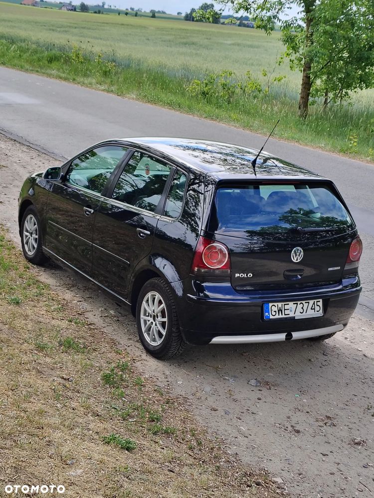 Volkswagen Polo 1.4 TDI Comfortline - 1