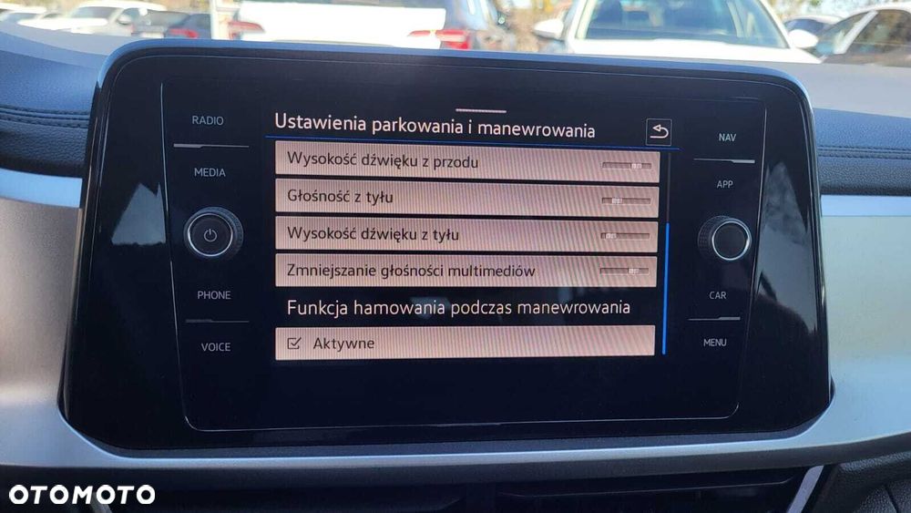Volkswagen T-Roc - 30