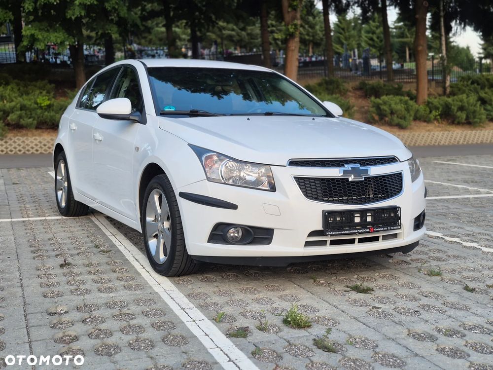 Chevrolet Cruze 1.8 LS+ - 1