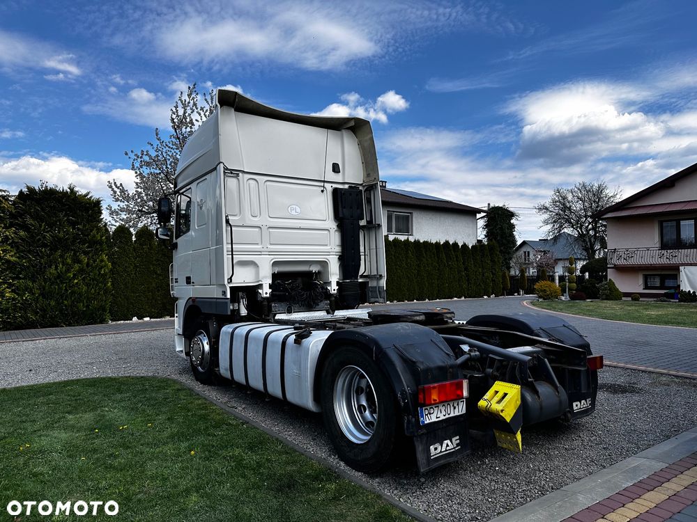 DAF XF 105 Super Space Cab - 4