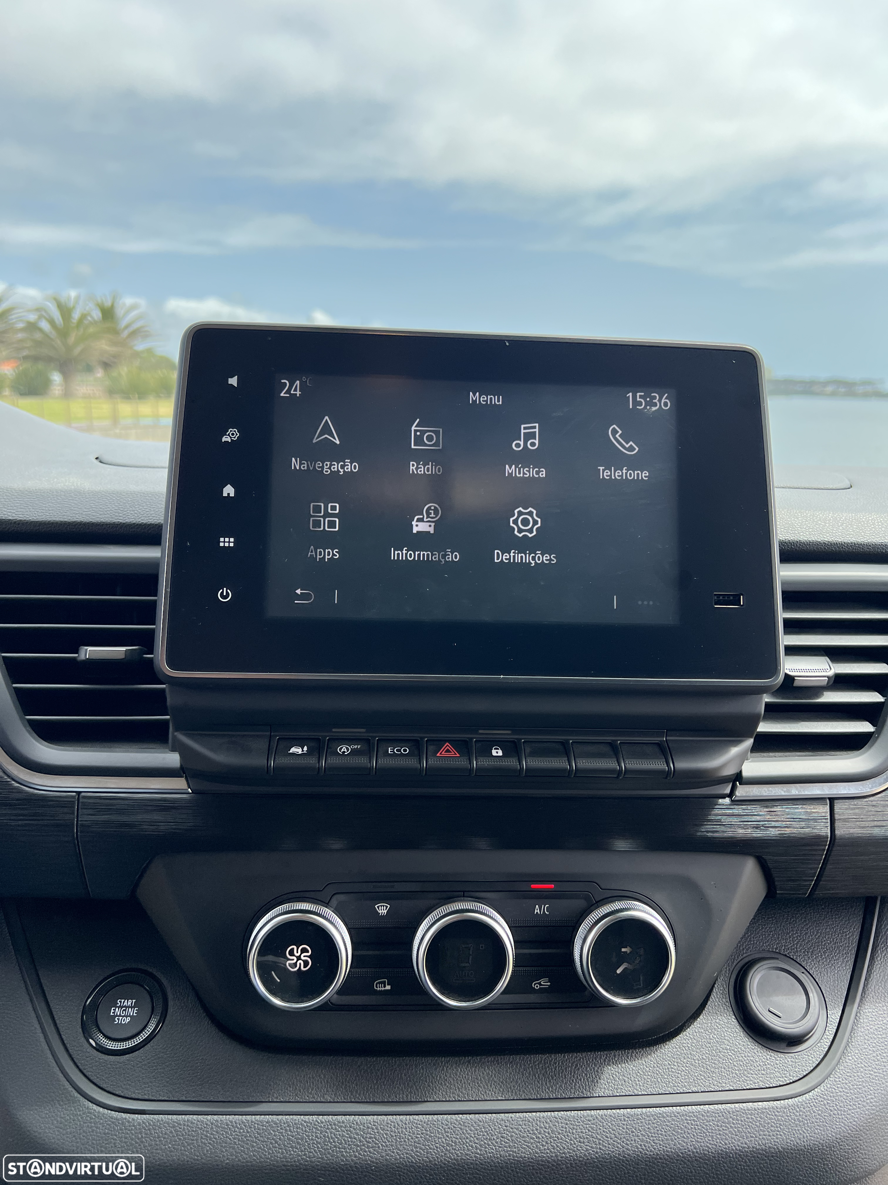 Renault Trafic Van 2.0 DCi 150cv c/ frio + caixa isotérmica - 22