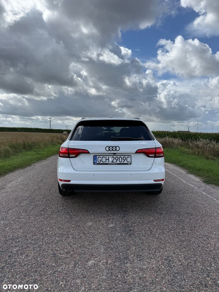 Audi A4 Avant 2.0 TDI S tronic - 10