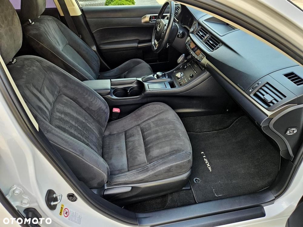 Lexus CT 200h F Sport EU6 - 27