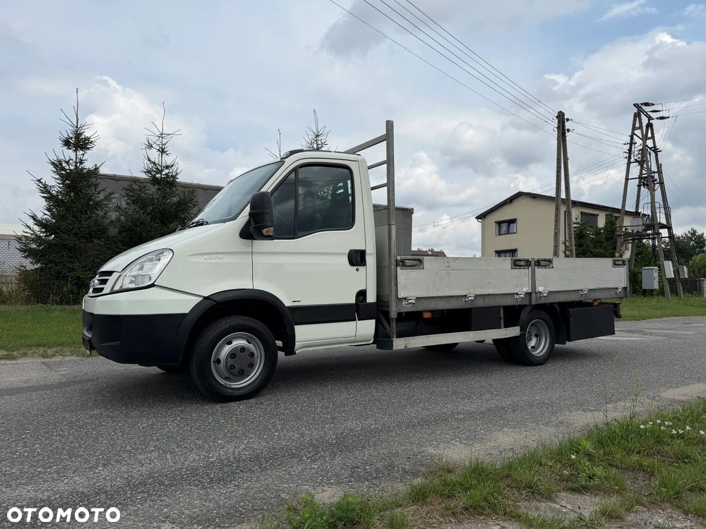Iveco 50C15 * 3.0 / 150KM * Rama / Skrzyniowe * Koła bliźniacze * Rozstaw osi: 3.75m * - 1