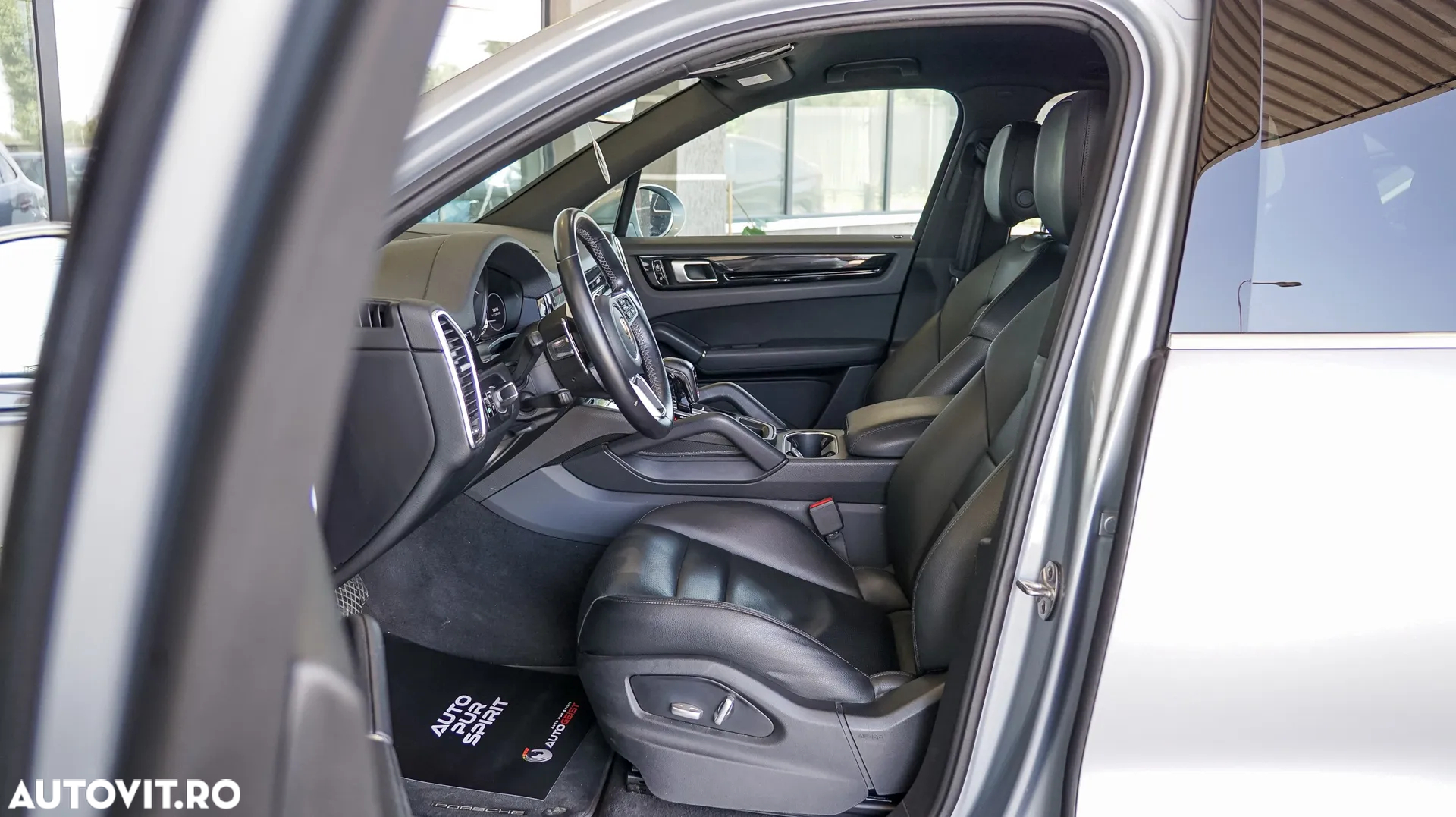 Porsche Cayenne E-Hybrid Tiptronic S - 25