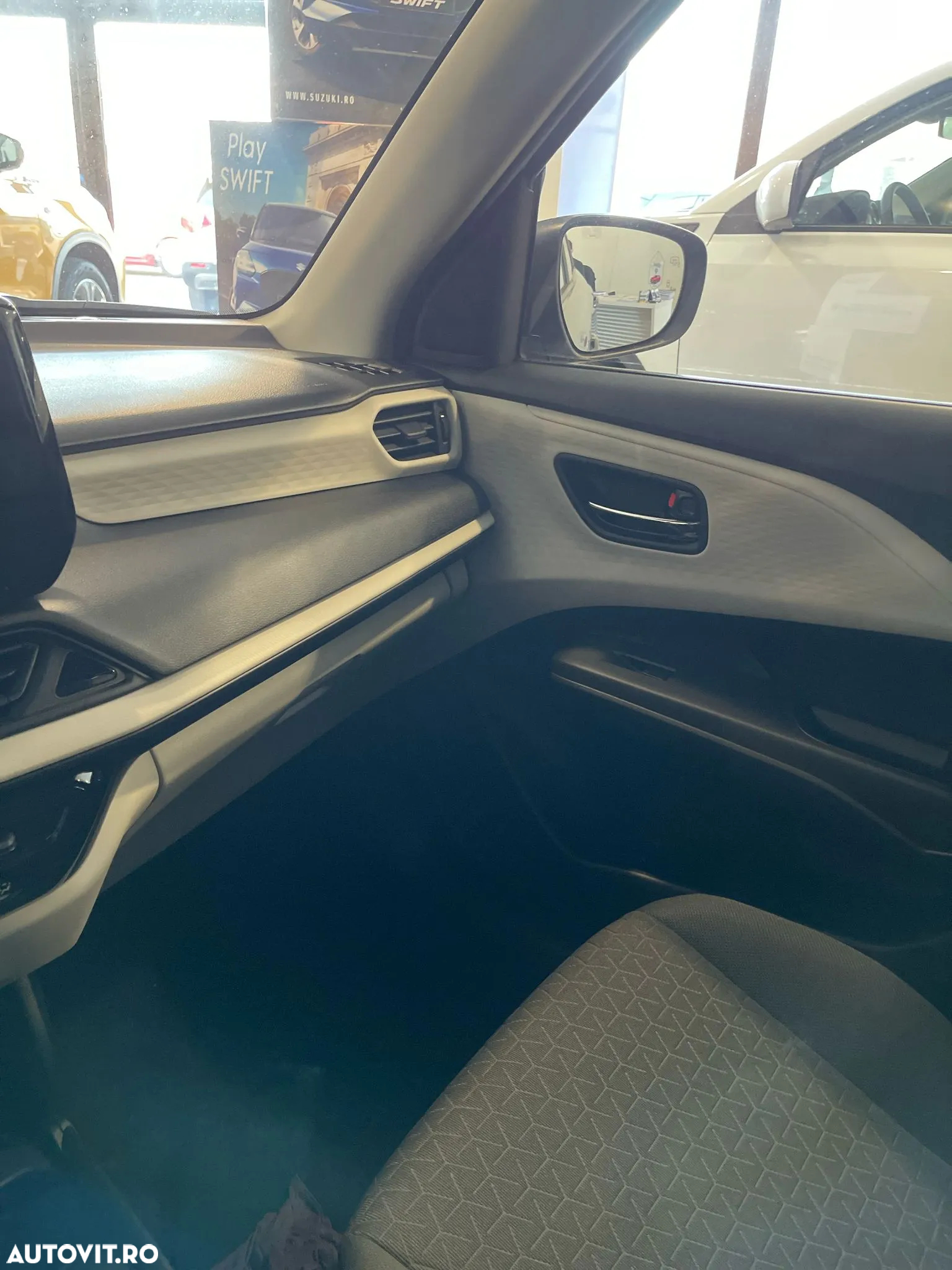 Suzuki Swift M-Hybrid 1.2 Passion - 6