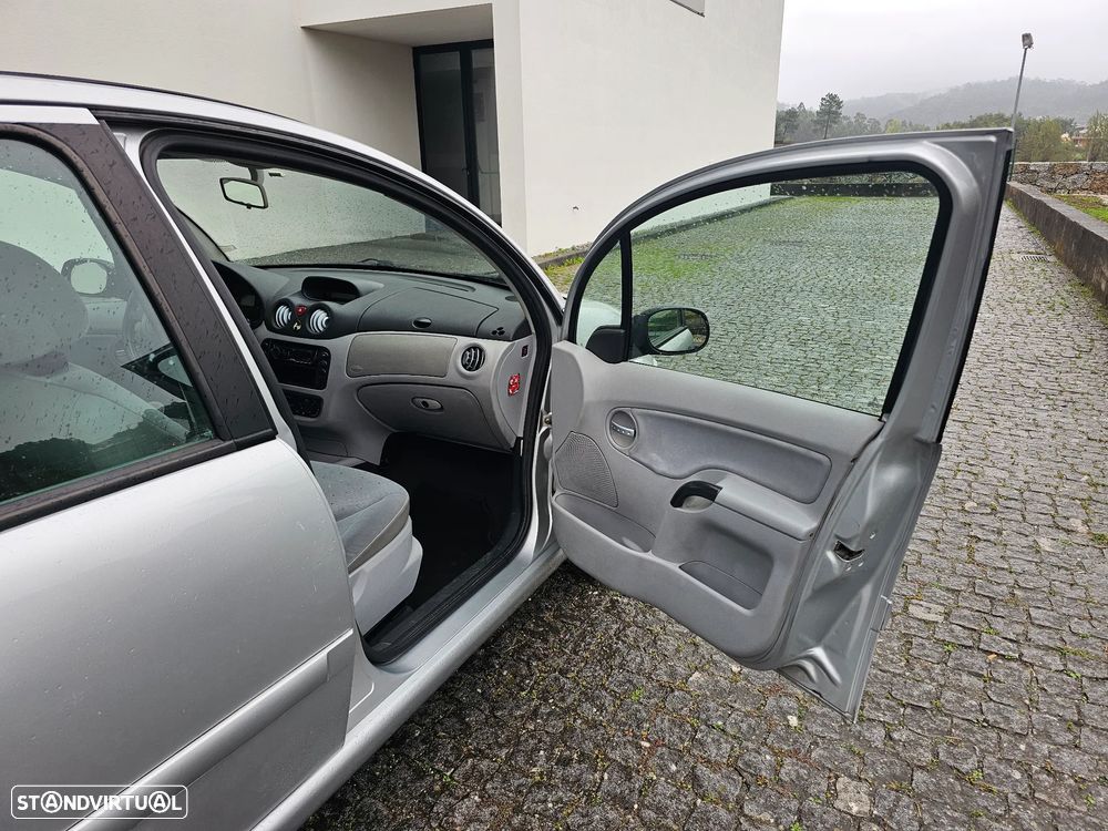 Citroën C3 1.4 16V Exclusive Sensodri. - 18
