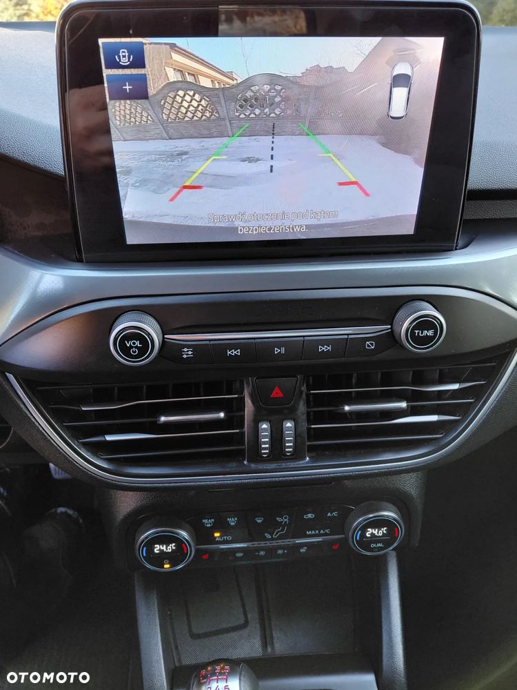 Ford Focus SW 2.0 EcoBlue Active Business - 17