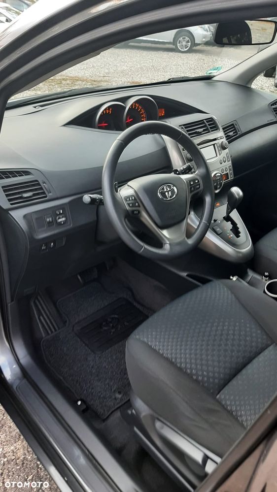 Toyota Verso 1.8 Multidrive Edition - 13