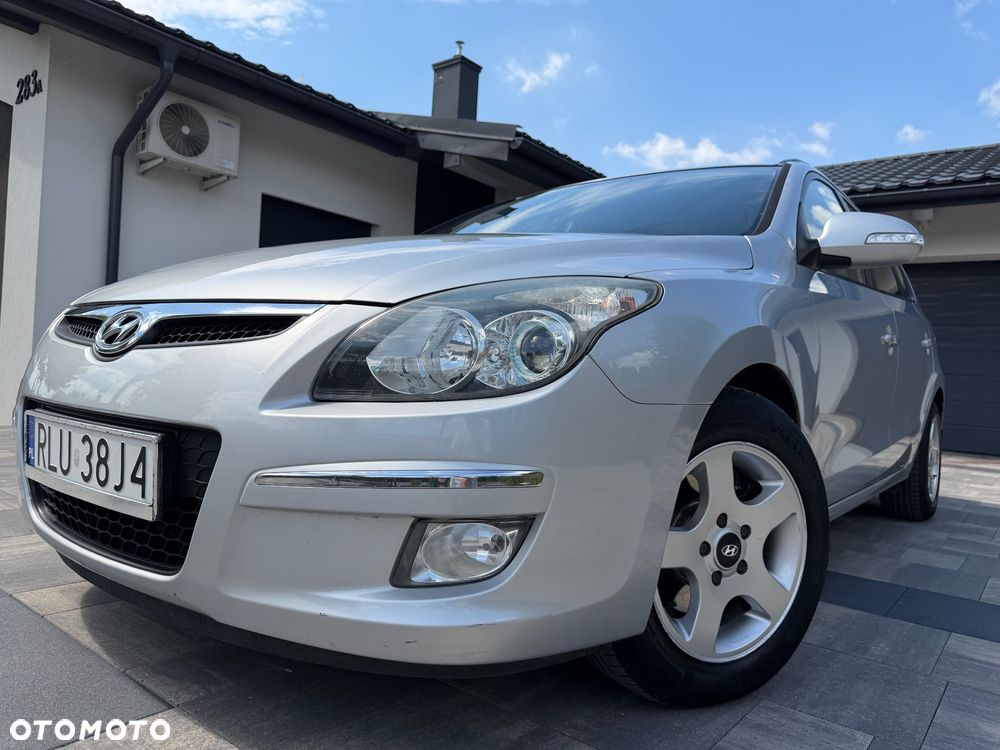 Hyundai i30 1.6 Premium - 1
