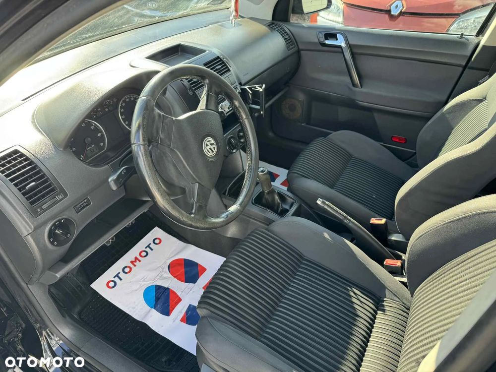 Volkswagen Polo 1.4 16V Trendline - 8