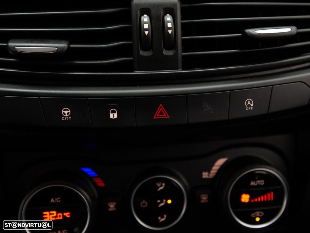 Fiat Tipo Station Wagon 1.3 M-Jet Lounge - 18