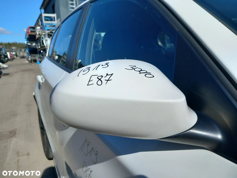 BMW E87 LUSTERKO PRAWE PRZDNIE PRAWY PRZÓD KOLOR: 300 - 2