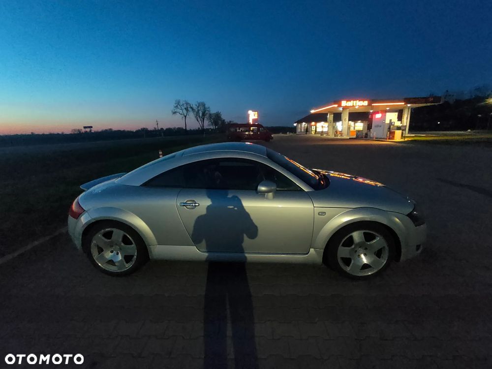 Audi TT Coupé 1.8 T - 2
