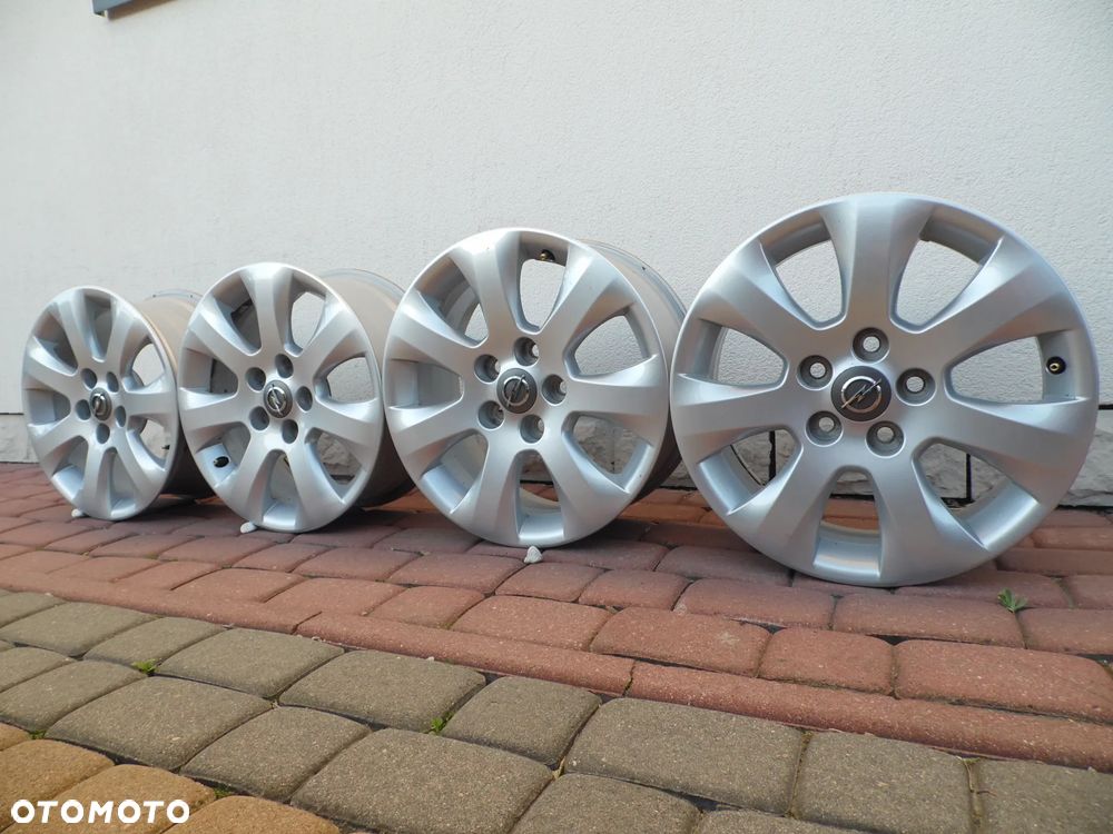 Felgi 17'' 5x120 Opel Insignia A - 2