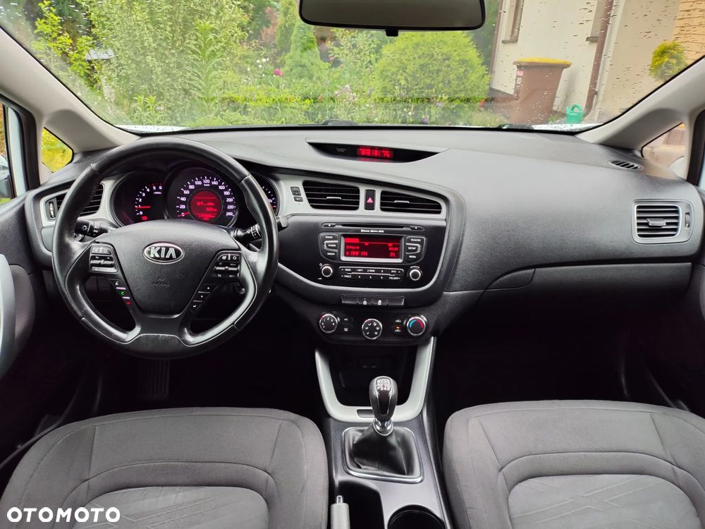 Kia Ceed - 7