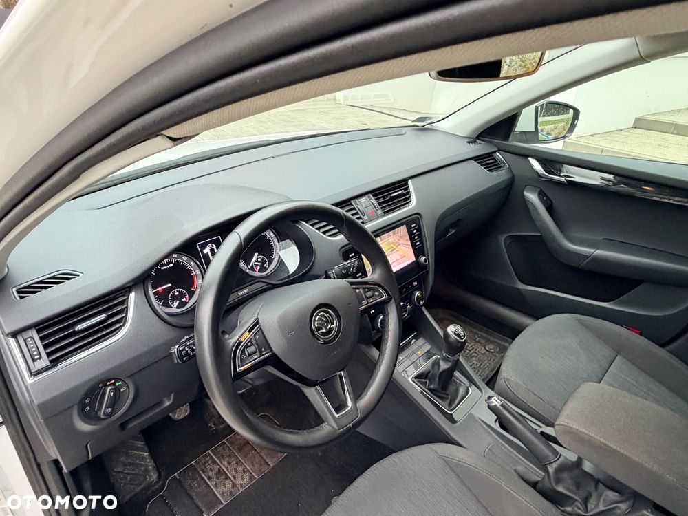 Skoda Octavia 1.6 TDI Style - 10