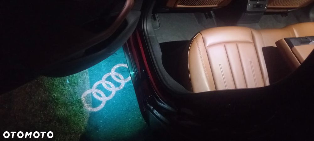 Audi A4 Limousine - 8