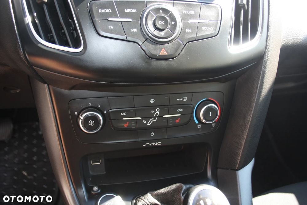 Ford Focus 1.0 EcoBoost Edition - 14