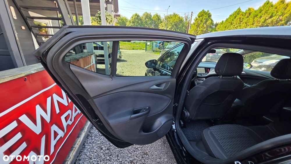 Opel Astra 1.0 T Essentia S&S - 19