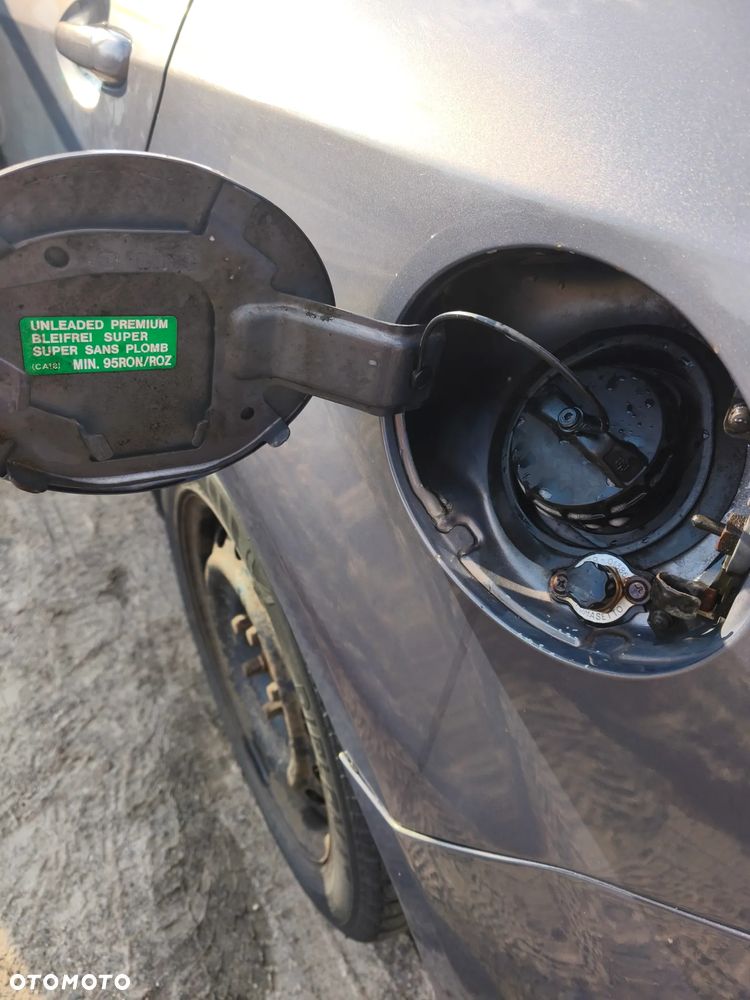 Mazda 6 2.0 Exclusive - 24