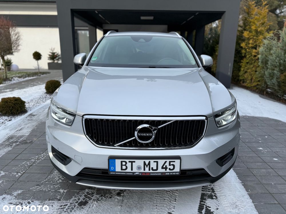 Volvo XC 40 D3 AWD Momentum Pro - 2