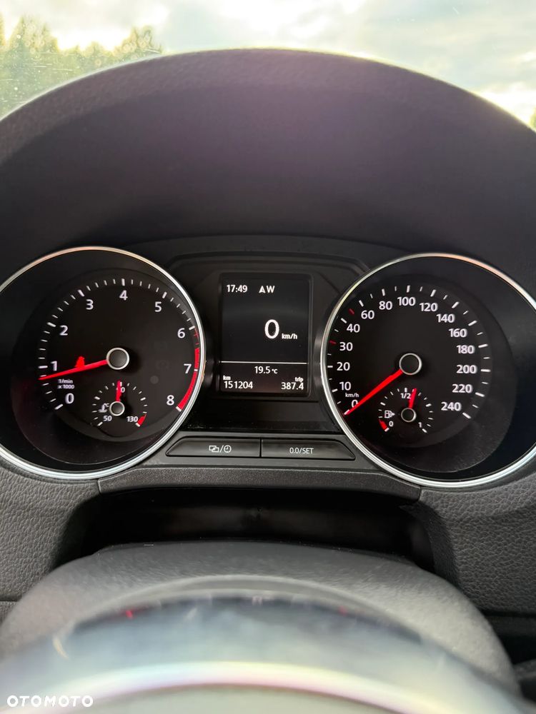 Volkswagen Polo - 12