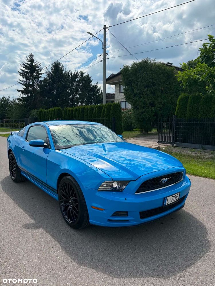 Ford Mustang - 1