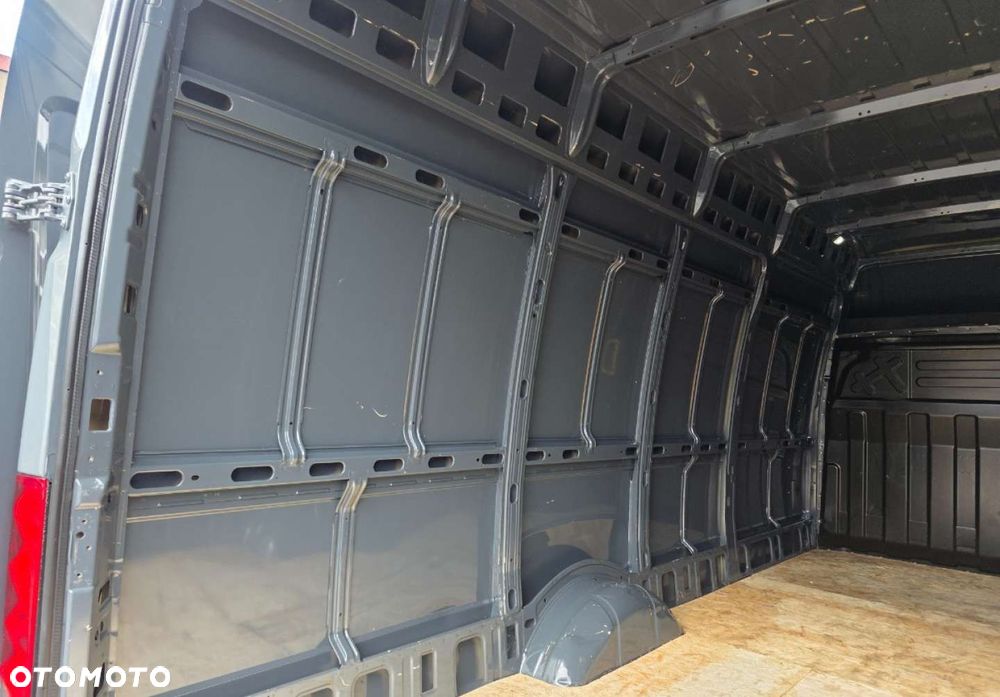 Iveco 35S18 - 33