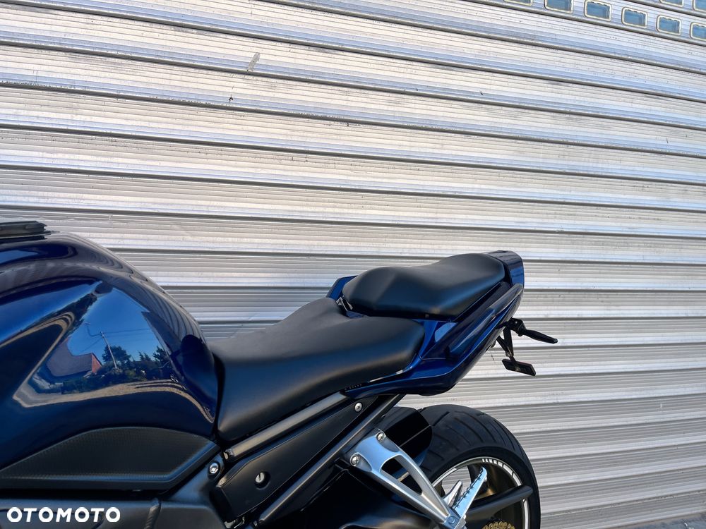 Yamaha FZ - 34