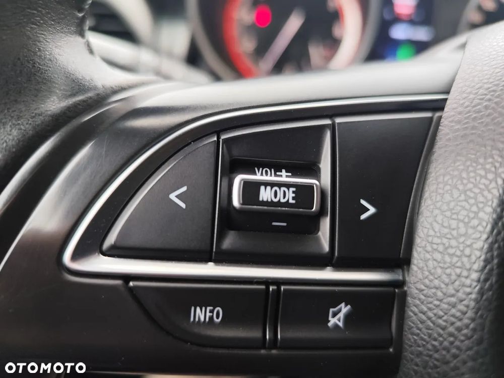 Suzuki Swift 1.0 Boosterjet (SHVS) Hybrid Comfort+ - 18