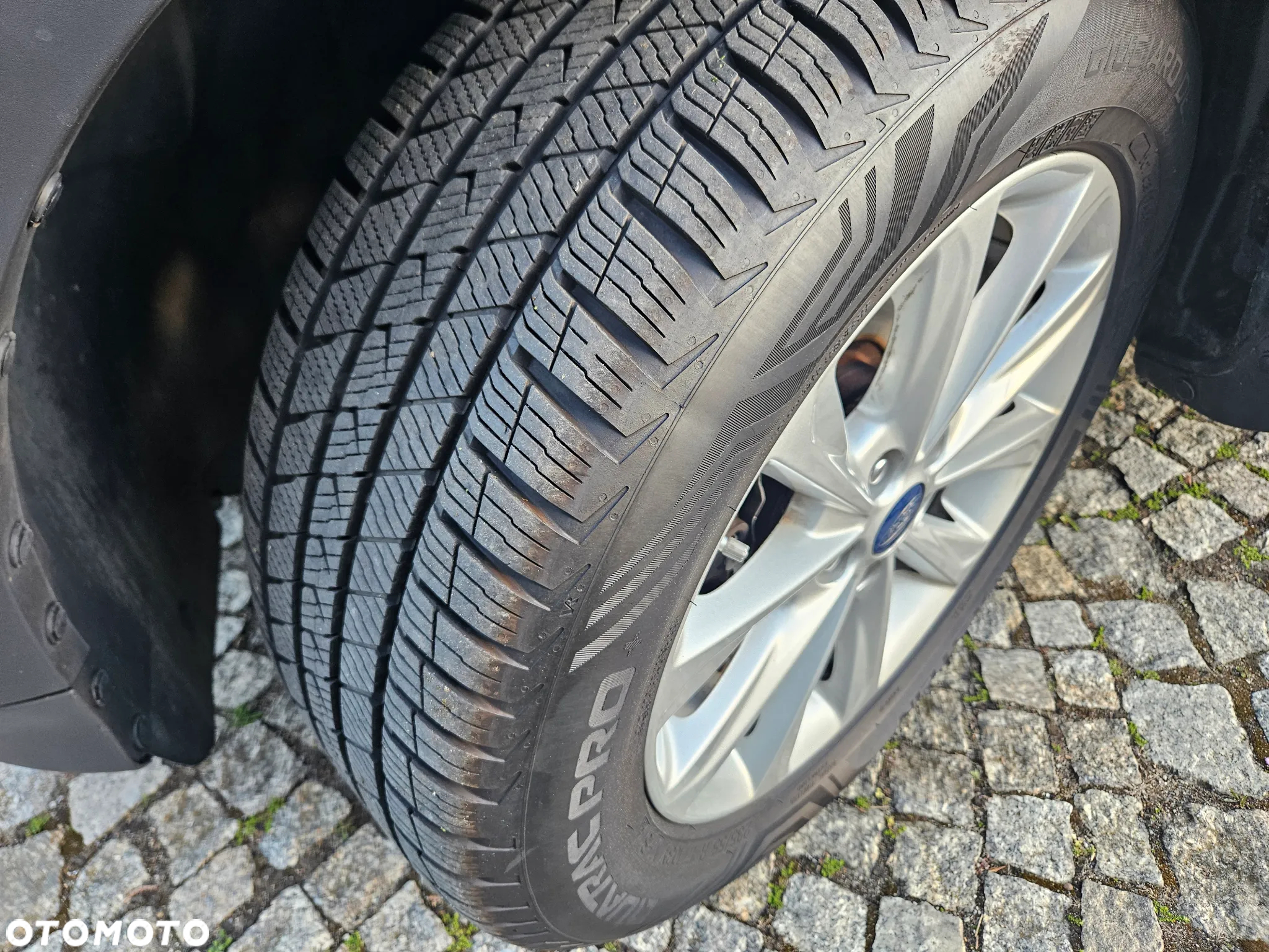 Ford Kuga 2.0 TDCi 2x4 Titanium - 39