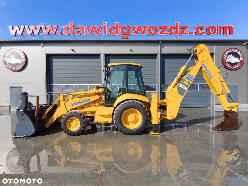 Komatsu WB93R-2 - 5