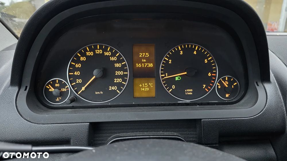 Mercedes-Benz Klasa A 160 BlueEFFICIENCY Avantgarde - 25