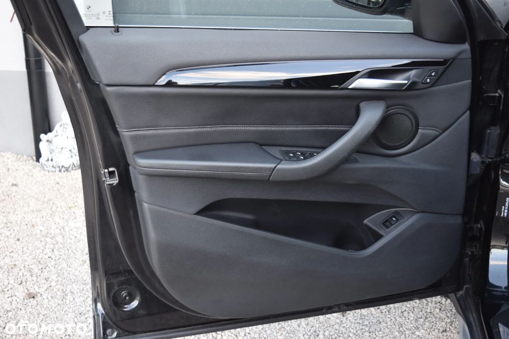 BMW X1 xDrive25d Sport Line sport - 19