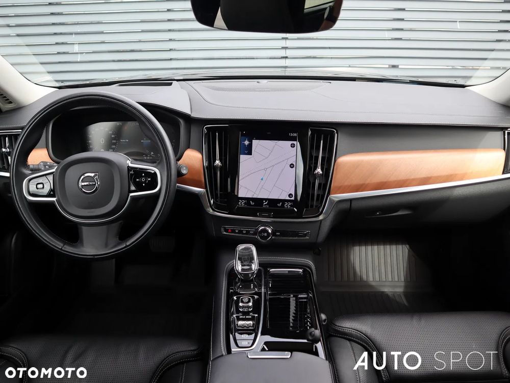 Volvo V90 T8 AWD Plug-In Hybrid Inscription - 18