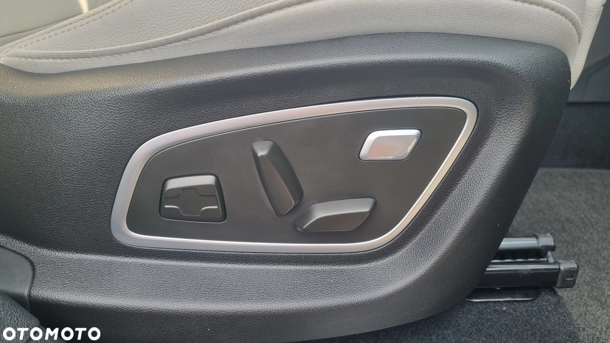 Renault Scenic BLUE dCi 150 EDC Deluxe-Paket LIMITED - 16