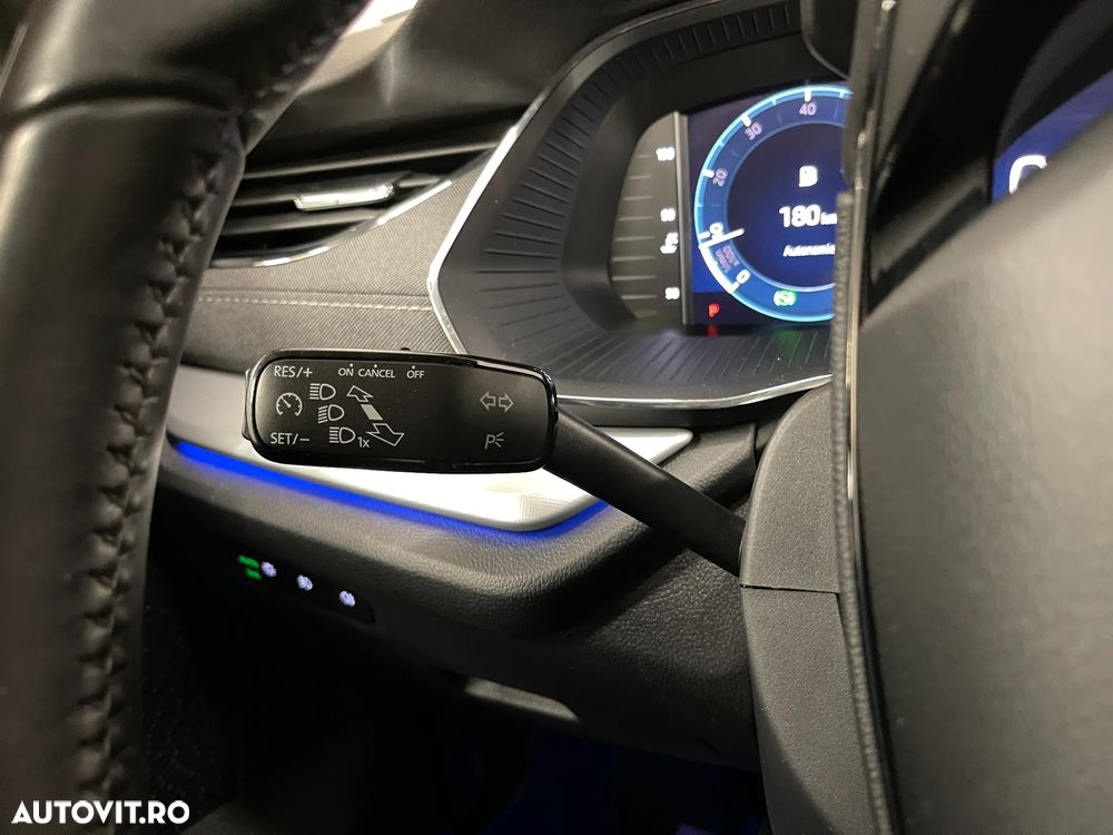 Skoda Octavia 2.0 TDI DSG Style - 25