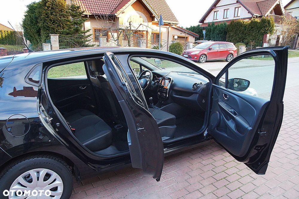 Renault Clio 1.2 16V 75 Experience - 20