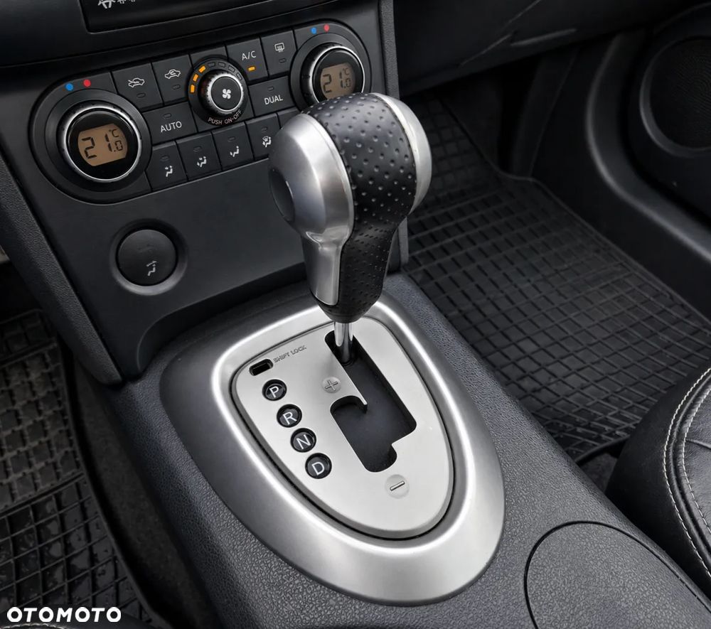 Nissan Qashqai 2.0 CVT tekna - 16