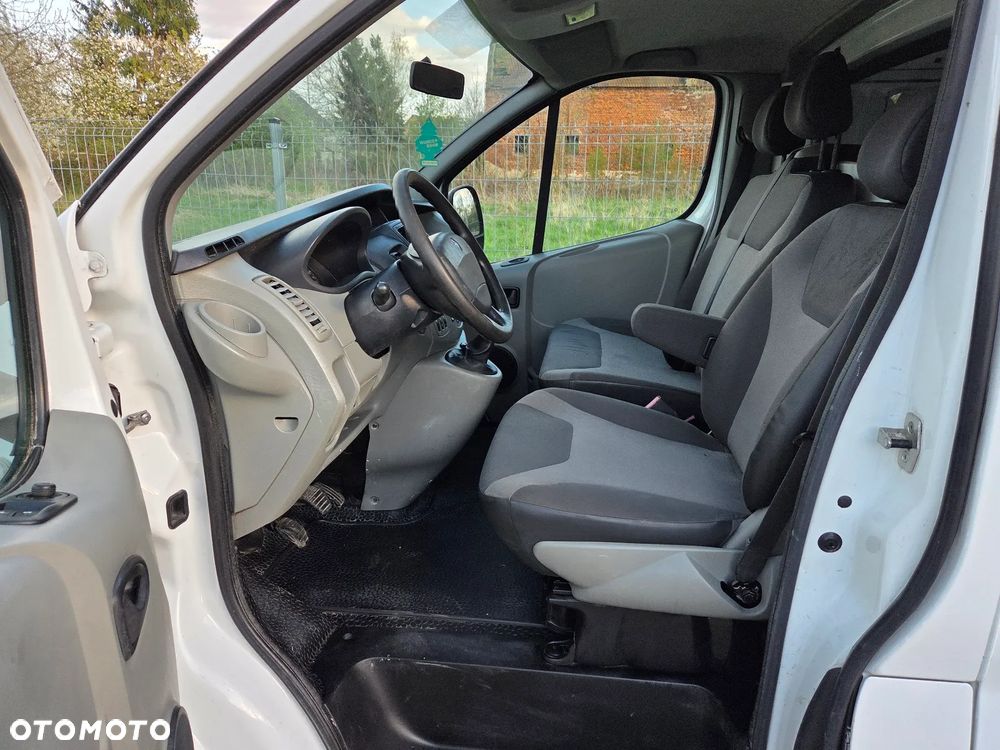 Renault TRAFIC - 7