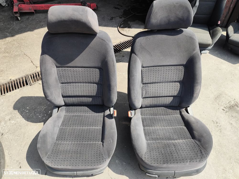 Vw Golf IV 4 - BANCOS FRENTE - 1