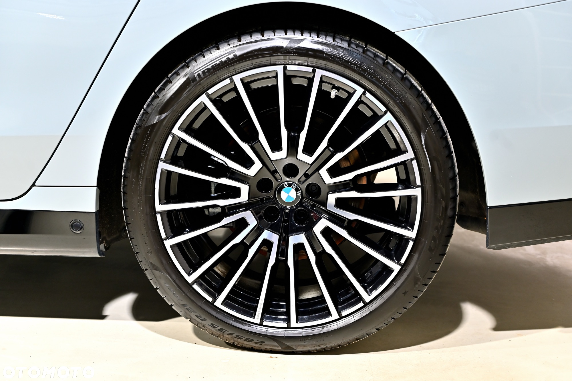 BMW Seria 7 - 9