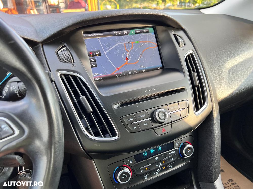 Ford Focus 1.6 TDCi DPF Start-Stopp-System SYNC Edition - 21