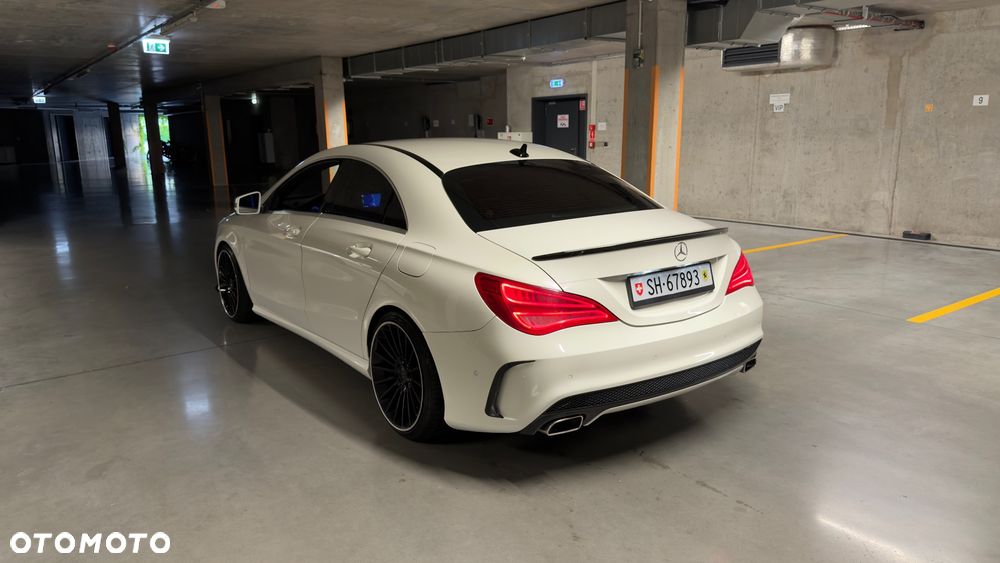 Mercedes-Benz CLA 200 7G-DCT AMG Line - 18