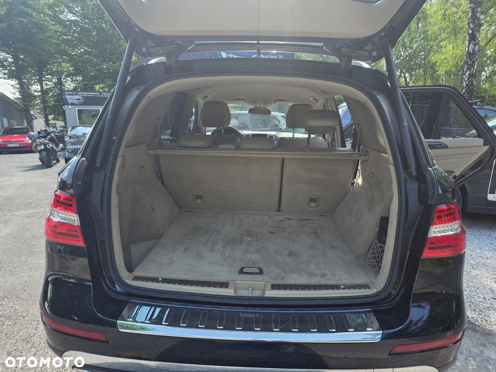 Mercedes-Benz ML 350 BlueTEC 4-Matic - 26