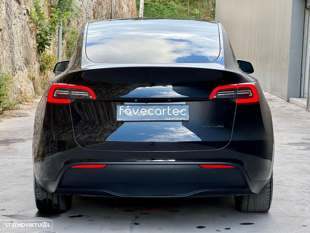 Tesla Model Y Long Range Tração Integral - 19